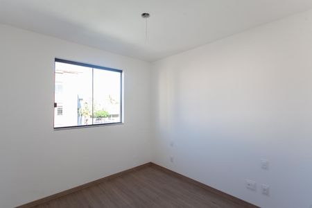 Casa à venda com 122m², 2 quartos e 1 vagaSuíte 2