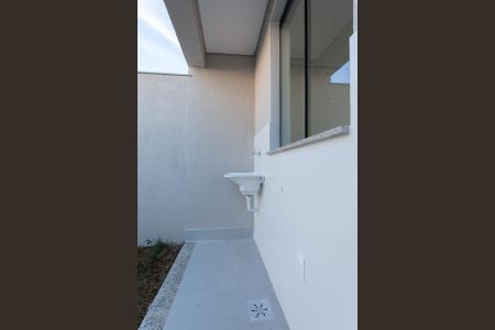Casa à venda com 122m², 2 quartos e 1 vagaÁrea de Serviço