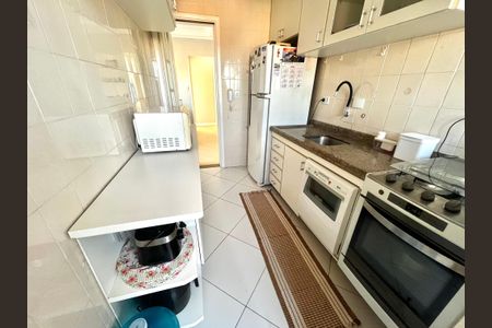 Apartamento à venda com 59m², 2 quartos e 1 vagaCozinha