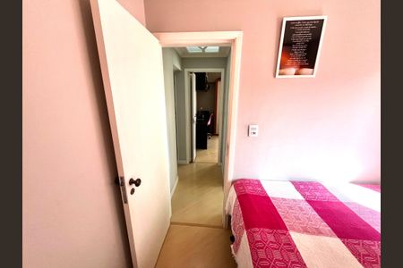 Apartamento à venda com 59m², 2 quartos e 1 vagaQuarto 2
