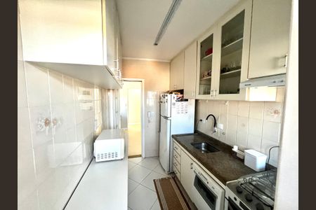 Apartamento à venda com 59m², 2 quartos e 1 vagaCozinha