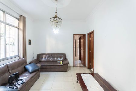 Casa para alugar com 286m², 3 quartos e 4 vagasSala