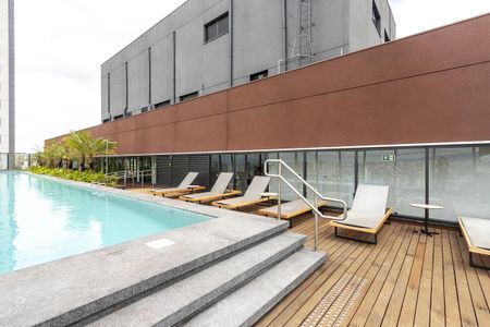 Studio para alugar com 70m², 1 quarto e sem vaga Studio para alugar com 70m², 1 quarto e sem vagaPiscina