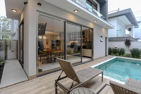 Casa de condomínio para alugar com 300m², 3 quartos e 4 vagasÁrea comum