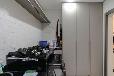 Casa de condomínio para alugar com 300m², 3 quartos e 4 vagasÁrea de Serviço