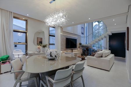 Casa de condomínio para alugar com 300m², 3 quartos e 4 vagasSala