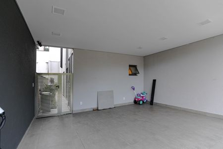 Casa de condomínio para alugar com 300m², 3 quartos e 4 vagasGaragem