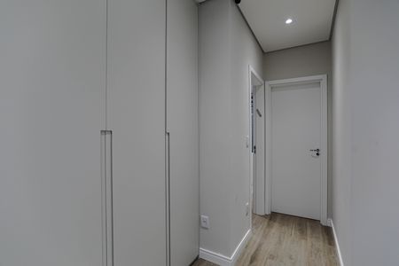 Casa de condomínio para alugar com 300m², 3 quartos e 4 vagasEscritório