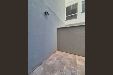 Apartamento para alugar com 65m², 2 quartos e 1 vagaVaranda