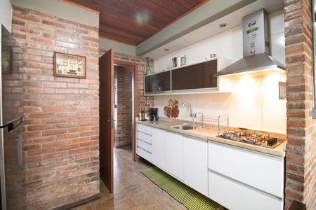 Casa à venda com 140m², 2 quartos e 2 vagasCozinha