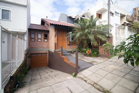 Casa à venda com 140m², 2 quartos e 2 vagasFachada