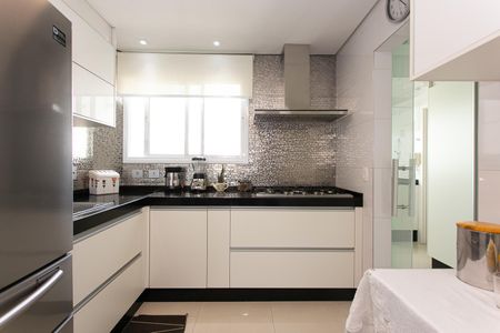 Apartamento à venda com 165m², 3 quartos e 4 vagasCozinha