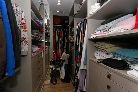 Apartamento à venda com 165m², 3 quartos e 4 vagasCloset da Suíte 1