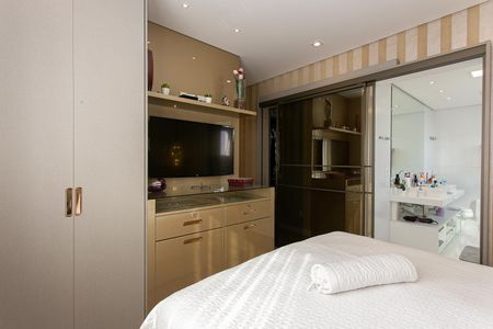 Apartamento à venda com 165m², 3 quartos e 4 vagasSuíte 1