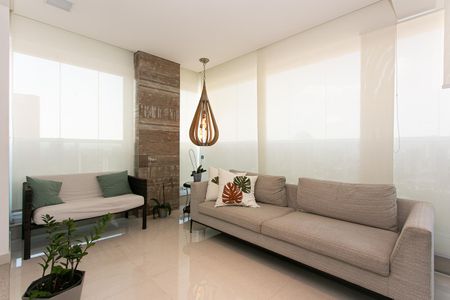 Apartamento à venda com 165m², 3 quartos e 4 vagasVaranda gourmet