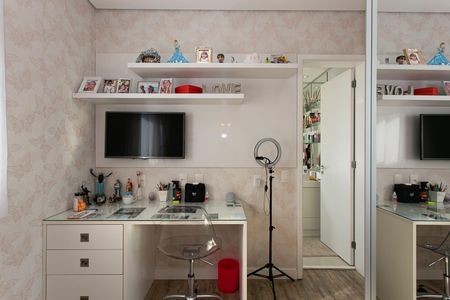 Apartamento à venda com 165m², 3 quartos e 4 vagasSuíte 2