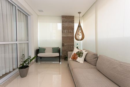 Apartamento à venda com 165m², 3 quartos e 4 vagasVaranda gourmet