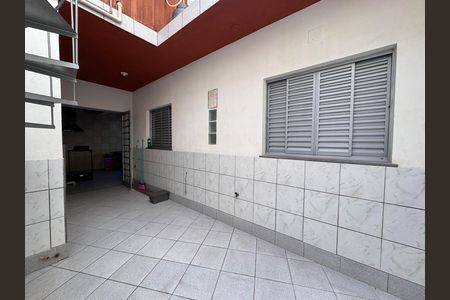 Casa à venda com 280m², 5 quartos e 4 vagas Casa à venda com 280m², 5 quartos e 4 vagasÁrea Privativa