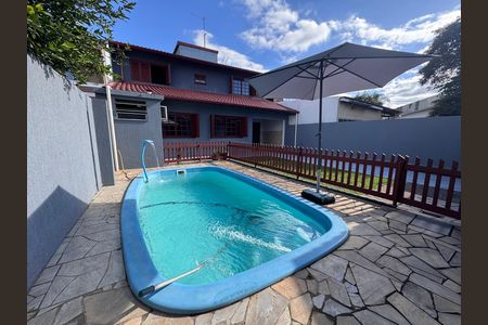 Casa à venda com 280m², 5 quartos e 4 vagas Casa à venda com 280m², 5 quartos e 4 vagasÁrea Privativa