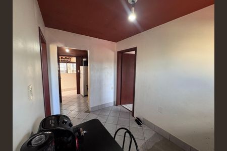 Casa à venda com 280m², 5 quartos e 4 vagas Casa à venda com 280m², 5 quartos e 4 vagasSala