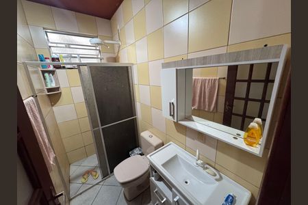 Casa à venda com 280m², 5 quartos e 4 vagas Casa à venda com 280m², 5 quartos e 4 vagasBanheiro 1