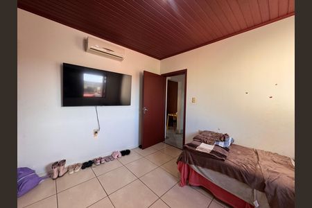 Casa à venda com 280m², 5 quartos e 4 vagas Casa à venda com 280m², 5 quartos e 4 vagasQuarto 2