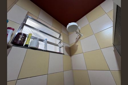 Casa à venda com 280m², 5 quartos e 4 vagas Casa à venda com 280m², 5 quartos e 4 vagasBanheiro 1