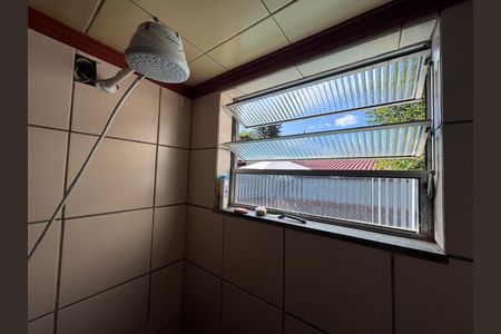 Casa à venda com 280m², 5 quartos e 4 vagas Casa à venda com 280m², 5 quartos e 4 vagasEdícula - Banheiro