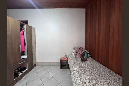 Casa à venda com 280m², 5 quartos e 4 vagas Casa à venda com 280m², 5 quartos e 4 vagasQuarto 3