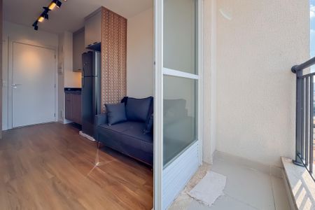 Apartamento à venda com 27m², 1 quarto e sem vaga Apartamento à venda com 27m², 1 quarto e sem vagaVaranda