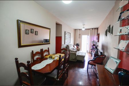 Apartamento à venda com 80m², 2 quartos e 1 vagaSala