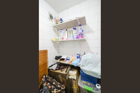 Apartamento à venda com 80m², 2 quartos e 1 vagaBanheiro de Serviço