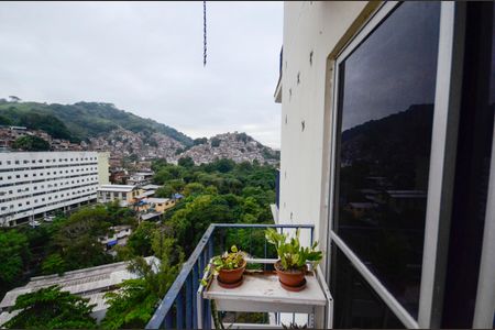 Apartamento à venda com 80m², 2 quartos e 1 vagaVaranda da Sala