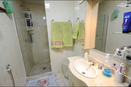 Apartamento à venda com 80m², 2 quartos e 1 vagaBanheiro