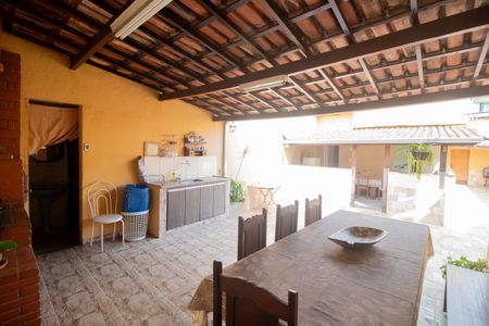 Casa à venda com 395m², 4 quartos e 4 vagasÁrea gourmet