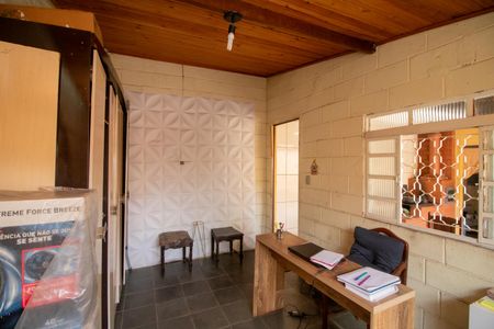 Casa à venda com 395m², 4 quartos e 4 vagasQuarto de Serviço