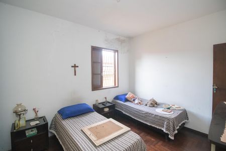 Casa à venda com 395m², 4 quartos e 4 vagasQuarto 2