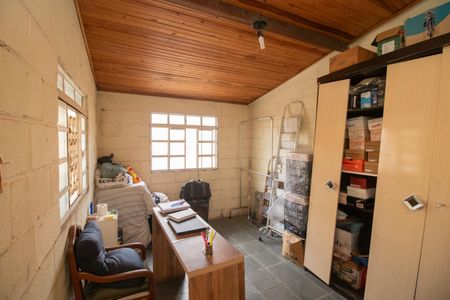 Casa à venda com 395m², 4 quartos e 4 vagasQuarto de Serviço