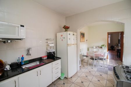 Casa à venda com 395m², 4 quartos e 4 vagasCozinha