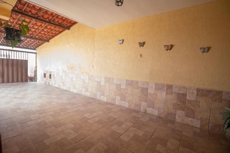 Casa à venda com 395m², 4 quartos e 4 vagasGaragem