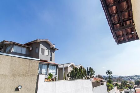 Casa de condomínio à venda com 395m², 5 quartos e 4 vagas Casa de condomínio à venda com 395m², 5 quartos e 4 vagasVista do Quarto 2