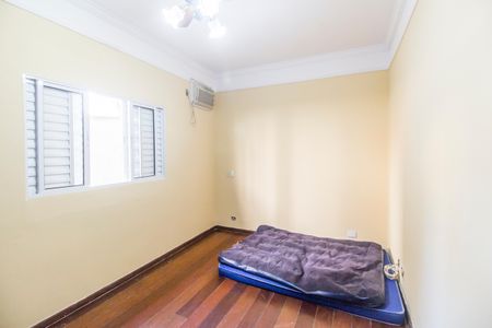 Casa de condomínio à venda com 395m², 5 quartos e 4 vagas Casa de condomínio à venda com 395m², 5 quartos e 4 vagasQuarto 1