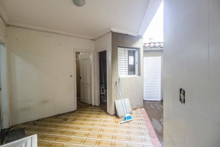 Casa de condomínio à venda com 395m², 5 quartos e 4 vagas Casa de condomínio à venda com 395m², 5 quartos e 4 vagasÁrea de Serviço