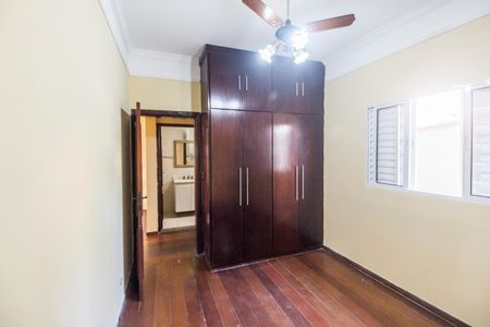 Casa de condomínio à venda com 395m², 5 quartos e 4 vagas Casa de condomínio à venda com 395m², 5 quartos e 4 vagasQuarto 1