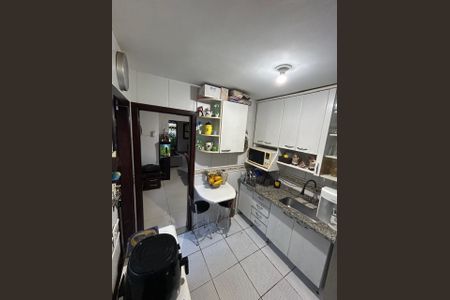 Casa à venda com 180m², 3 quartos e 2 vagasCozinha