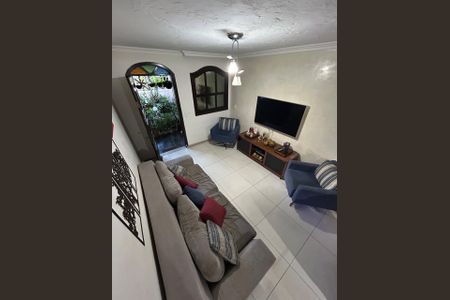 Casa à venda com 180m², 3 quartos e 2 vagasSala