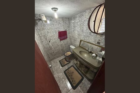 Casa à venda com 180m², 3 quartos e 2 vagasBanheiro Suite