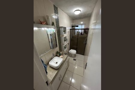 Casa à venda com 180m², 3 quartos e 2 vagasBanheiro Social