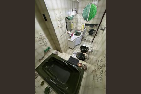 Casa à venda com 180m², 3 quartos e 2 vagasBanheiro Suite