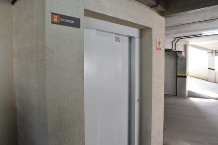 Apartamento para alugar com 45m², 1 quarto e 1 vaga Apartamento para alugar com 45m², 1 quarto e 1 vagaÁrea comum - Elevador garagem